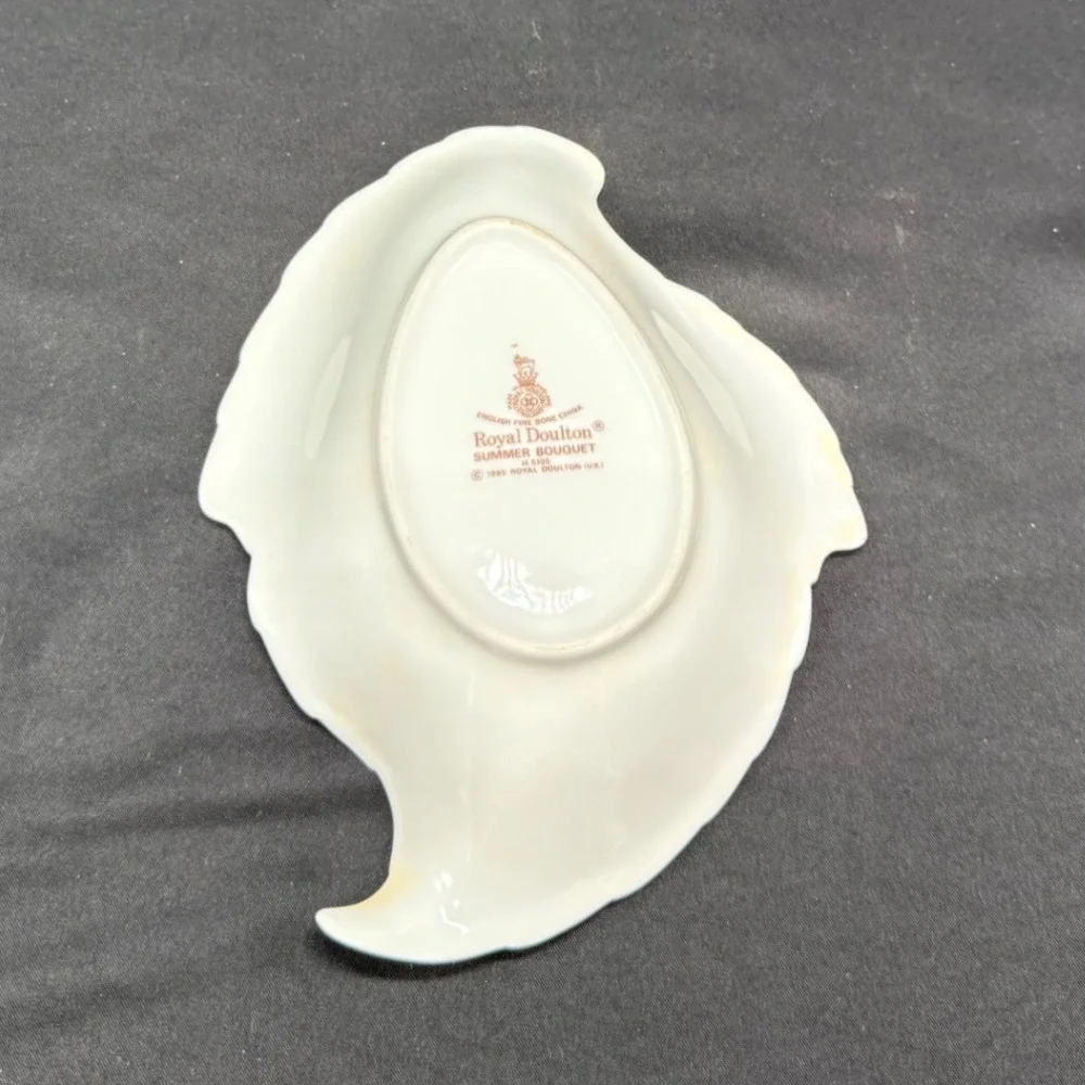 Royal Doulton Summer Bouquet Leaf Dish H.5105 Fine Bone China Gold Trim 1985